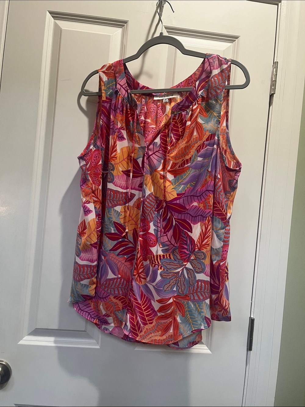 Rose & Olive Tropical Leaf Print Sleeveless Camisole - Pink/Orange/Purple